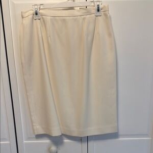 Chaus Cream Knee-Length Pencil Skirt